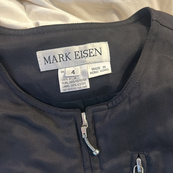 MARK EISEN Nylon Padded Zip Up Black Cropped Vest Size 4 - Picture 4 of 8